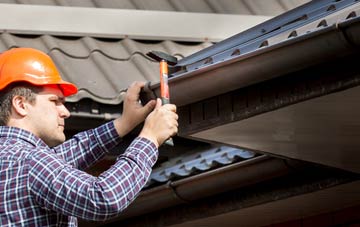 gutter repair Gonerby Hill Foot, Lincolnshire